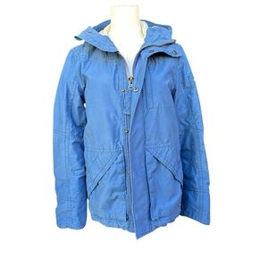 Abercrombie & Fitch Blue and White Quilted Jacket